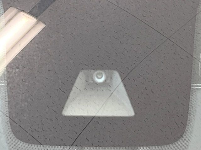 �y�O�He-Assist�z���s���ɑO���̎ԗ�����F�����A�Փ˂������Ȏ��͌x��ƃu���[�L�ŏՓˉ���Ɣ�Q�y�����A�V�X�g�B�����S�Ƀh���C�u�����y���݂��������܂��B