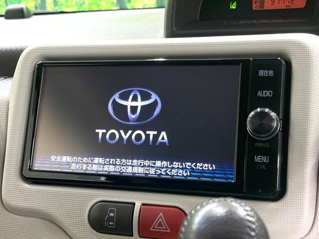 �y�����i�r�z�l�C�̏����i�r�𑕔����Ă���܂��B�i�r�̎g���₷���͂������A�I�[�f�B�I�@�\���[��!�L�����v�◷�s�͂������A�ʋ΂┃�����ȂǕ��i�̃h���C�u���y�����Ȃ�͂���