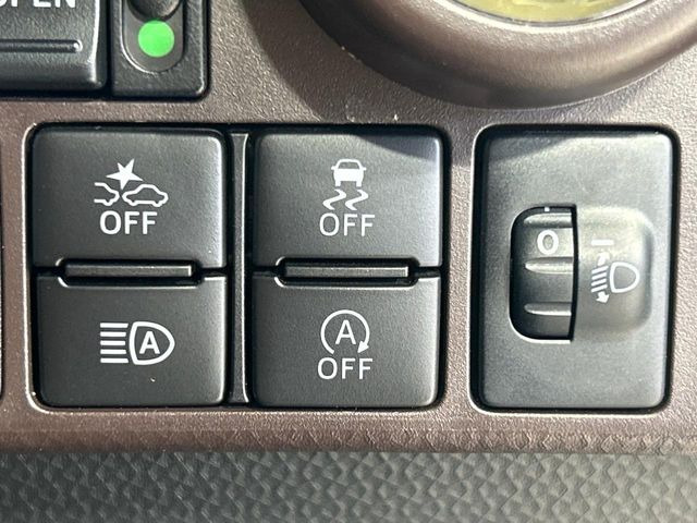 �y�X�}�[�g�A�V�X�g�z���s���ɑO���̎ԗ�����F�����A�Փ˂������Ȏ��͌x��ƃu���[�L�ŏՓˉ���Ɣ�Q�y�����A�V�X�g�B�����S�Ƀh���C�u�����y���݂��������܂��B