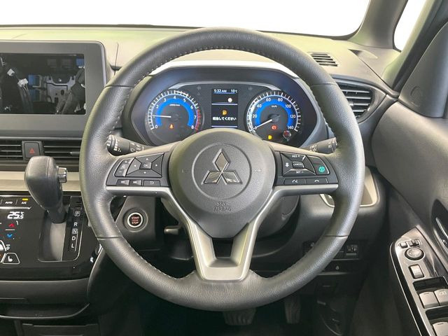 �y�����v�����X�e�A�����O�z�㎿�Ȋv���g�p���邱�ƂŁA��ɂ����������݂ƂĂ��^�]���₷���n���h���ł���