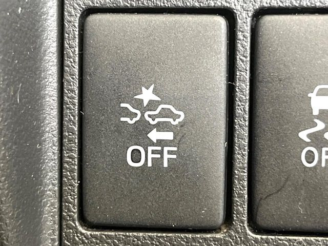 �y�X�}�[�g�A�V�X�g�z���s���ɑO���̎ԗ�����F�����A�Փ˂������Ȏ��͌x��ƃu���[�L�ŏՓˉ���Ɣ�Q�y�����A�V�X�g�B�����S�Ƀh���C�u�����y���݂��������܂��B