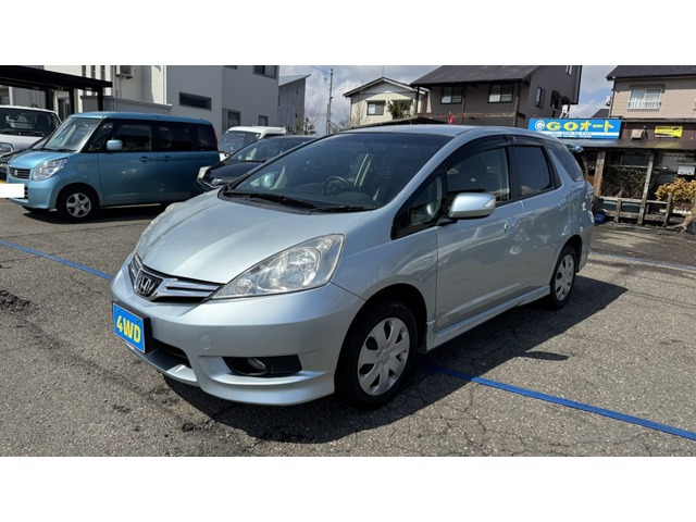 フィットシャトル1.5 15X ファインライン 4WD