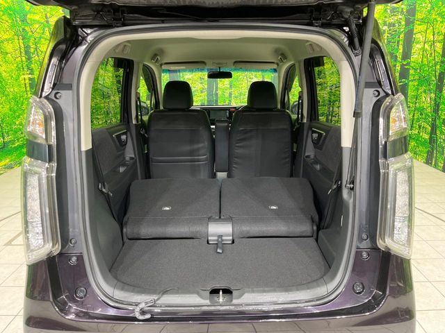 ���i�̂���������ʋ΁A���}���ɏ\���ȉ׎��X�y�[�X���m�ۂ��Ă���܂��B�Z�J���h�V�[�g��|���ƁA�傫�ȉו��̐ύڂ��\�ł���