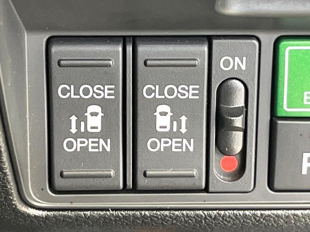 �y�����p���[�X���C�h�h�A�z�X�}�[�g�L�[��^�]�Ȃ̃X�C�b�`�Ō�ȗ����X���C�h�h�A�̊J���\���d��������͂����ăh�A���J����K�v�������A�����Ȃ��q�l�ł��ȒP�ɊJ���߂ł����K�ł���