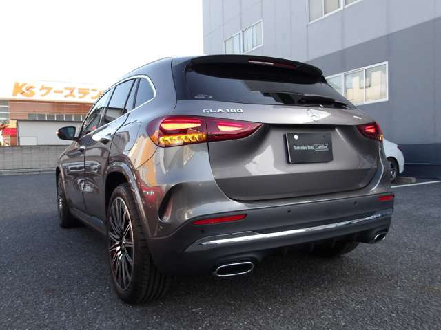 GLAクラスGLA180 AMGラインパッケージ
