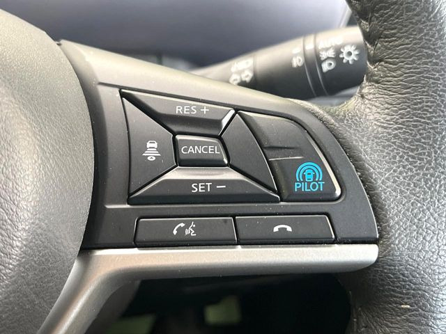 �y�v���p�C���b�g�z�������H�ł̒��������s���y��!!�a�؎��Ə��񑖍s�̃V�[���ŁA�A�N�Z���E�u���[�L�E�X�e�A�����O�������Ő��䂵�A�������^�]�̕��S���y�����Ă���܂���