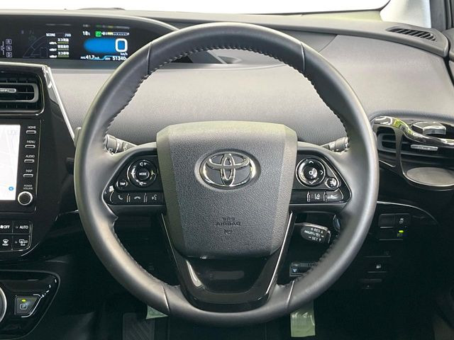 �y�����v�����X�e�A�����O�z�㎿�Ȋv���g�p���邱�ƂŁA��ɂ����������݂ƂĂ��^�]���₷���n���h���ł���