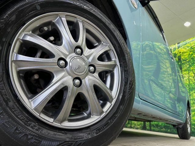 【13インチアルミホイール】外観にマッチしたアルミホイールを装着しております。各種アルミホイールや、スタッドレスタイヤも取扱いしております。是非ご相談ください♪