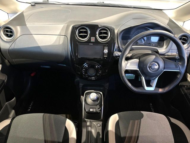 ノート1.2 e-POWER X FOUR 4WD