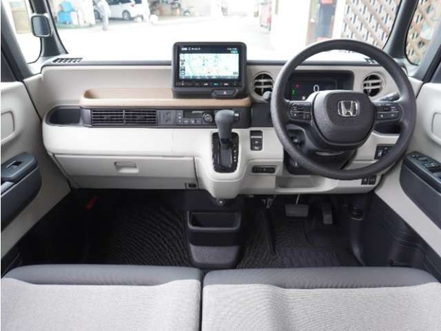 N-BOXファッションスタイル モノトーン