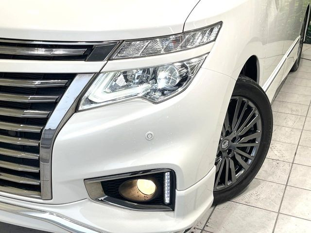 �yLED�w�b�h���C�g�z���V����ԑ��s�����ǍD�Ȏ��E���m�ۂ����S���ĉ^�]�ł��鍂�P�xLED�w�b�h���C�g�𑕔�!�_�����x�������A����d�͂��}�����Ă��܂��B