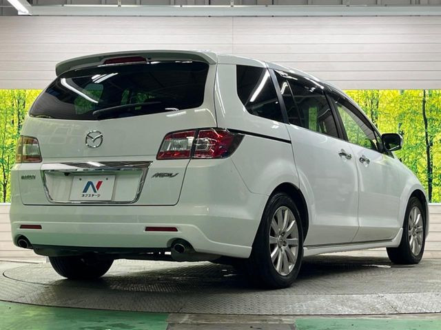 ☆全国のネクステージからお取り寄せが可能※!遠方の店舗に展示してあるクルマが気になる場合も、最寄りの店舗でご覧いただくことが可能です!是非私たちに要望をお聞かせください!※別途費用