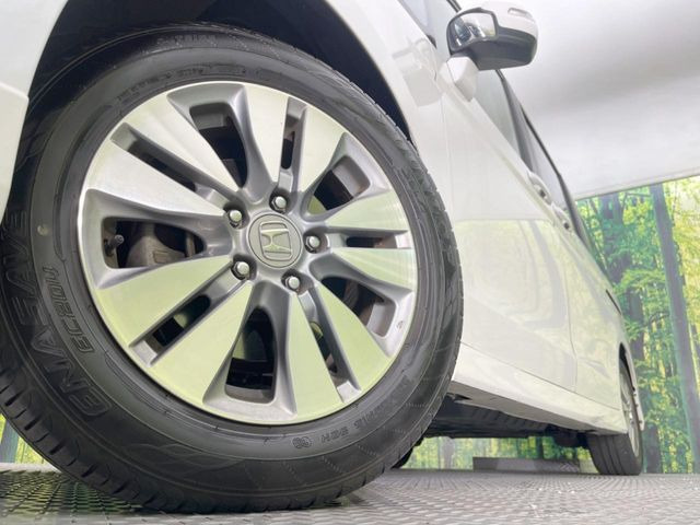 �y�����A���~�z�C�[���z�O�ςɃ}�b�`���������A���~�z�C�[���𑕒����Ă���܂��B�e��ЊO�A���~�z�C�[����A�X�^�b�h���X�^�C�����戵�����Ă���܂��B���񂲑��k����������