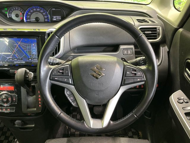 �y�����v�����X�e�A�����O�z�㎿�Ȋv���g�p���邱�ƂŁA��ɂ����������݂ƂĂ��^�]���₷���n���h���ł���