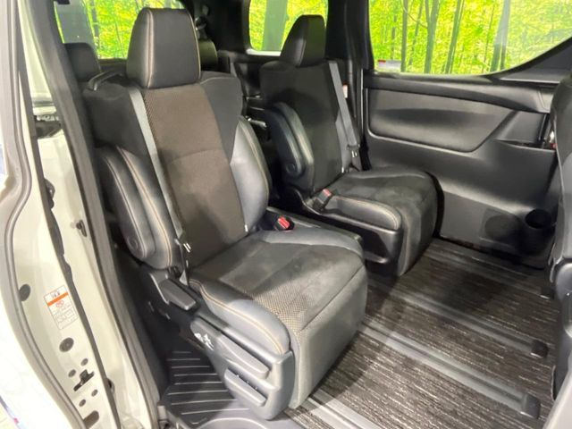 ���ڒ����̓E�H�[�N�X���[�ƂȂ��Ă���܂��B���ڂƎO��ڂ̈ړ�����~�肪�Ƃ��Ă��y�ɂȂ�̂ŁA���~��̍ۂ��X�g���X�������邱�Ƃ͂���܂����