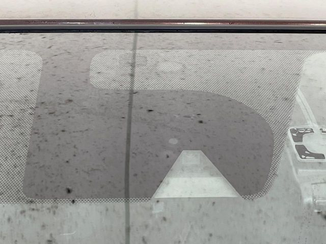 �y�G�}�[�W�F���V�[�u���[�L�z���s���ɑO���̎ԗ�����F�����A�Փ˂������Ȏ��͌x��ƃu���[�L�ŏՓˉ���Ɣ�Q�y�����A�V�X�g�B�����S�Ƀh���C�u�����y���݂��������܂��B