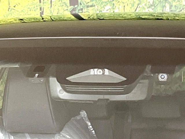 �y�g���^�Z�[�t�e�B�Z���X�z���s���ɑO���̎ԗ�����F�����A�Փ˂������Ȏ��͌x��ƃu���[�L�ŏՓˉ���Ɣ�Q�y�����A�V�X�g�B�����S�Ƀh���C�u�����y���݂��������܂��B