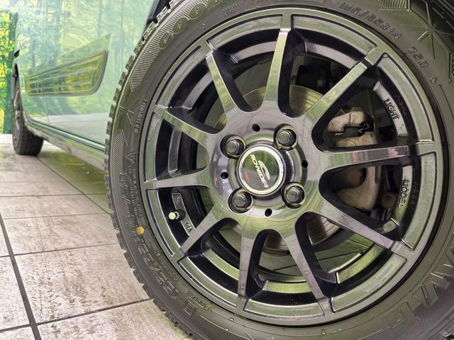 �y14�C���`�A���~�z�C�[���z�O�ςɃ}�b�`�����A���~�z�C�[���𑕒����Ă���܂��B�e��A���~�z�C�[����A�X�^�b�h���X�^�C�����戵�����Ă���܂��B���񂲑��k����������