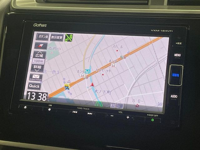 �y�����i�r�z�l�C�̏����i�r�𑕔����Ă���܂��B�i�r�̎g���₷���͂������A�I�[�f�B�I�@�\���[��!�L�����v�◷�s�͂������A�ʋ΂┃�����ȂǕ��i�̃h���C�u���y�����Ȃ�͂���