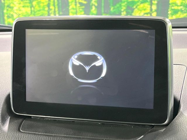 �y�}�c�_�R�l�N�g�i�r�z�ԓ��̕��͋C�Ƀ}�b�`������̌^�^�C�v�̃i�r�B�e����q�ݒ��Bluetooth�Đ����A�l�X�ȋ@�\���y���߂܂��B�����I�ȃ_�C�������삪�\�ŁA�g��������ǍD�ł��B