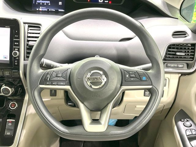 �y�X�e�A�����O�X�C�b�`�z�^�]���A�O������ڐ������炷���ƂȂ��A�I�[�f�B�I���̑��삪�\�ȕ֗��@�\!���S&���K�ȃh���C�u�����o���Ă���܂���