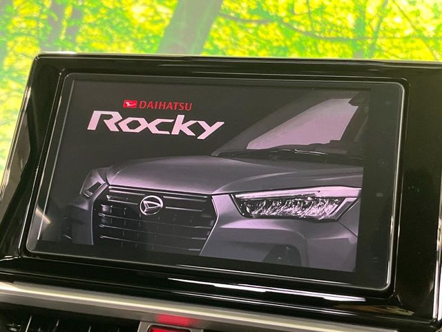 �y���ʃi�r�z�l�C�̑�^9�C���`�i�r�𑕔��B���݊��̂�����ʂ̓C���p�N�g��!�i�r���p���̃}�b�v�\���͌��₷���A�e���r��DVD�͗Տꊴ���A�b�v!�����̃h���C�u���O�b�Ɗy�����Ȃ�܂���