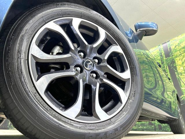 �y����16�C���`�A���~�z�C�[���z�O�ςɃ}�b�`���������A���~�z�C�[���𑕒����Ă���܂��B�e��ЊO�A���~�z�C�[����A�X�^�b�h���X�^�C�����戵�����Ă���܂��B���񂲑��k����������