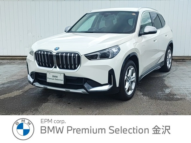 iX1xドライブ30 xライン 4WD