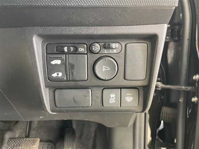 フリード1.5 G ジャストセレクション 4WD