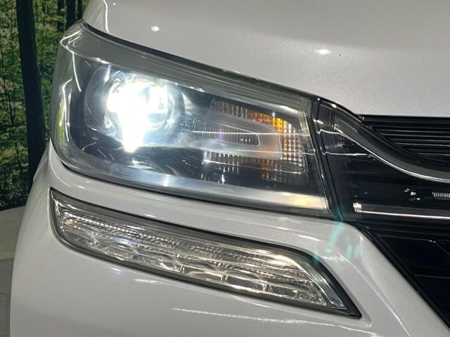 �yLED�w�b�h���C�g�z���V����ԑ��s�����ǍD�Ȏ��E���m�ۂ����S���ĉ^�]�ł��鍂�P�xLED�w�b�h���C�g�𑕔�!�_�����x�������A����d�͂��}�����Ă��܂��B