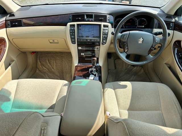 クラウン3.0 ロイヤルサルーン 60thスペシャルエディション