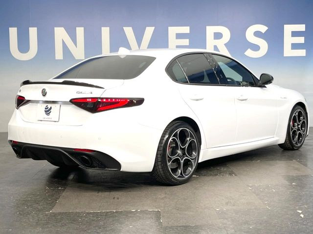 �������t�т̕ۏ؂̑��A���S�̍Œ�3�N�E���s�������ۏ�(�L��)�����p�ӁB�A���Ԃ����S���Ă��y���݂���������l�A�ۏؓ��e���[���͂������A�����_��&�I�C�������⃍�[�h�T�[�r�X���t�т��Ă���܂��B