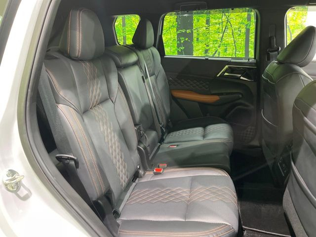 �L�X�Ƃ���2��ڃV�[�g�͋��Z���������A���S�n�����K!�F�B��Ƒ��Ƃ̂��o�����ɂ҂�����ł��B�x�r�[�V�[�g��`���C���h�V�[�g�g�p�������K�ɂ��߂�������������\���ȋ�Ԃ��m�ۂ��Ă��܂��B