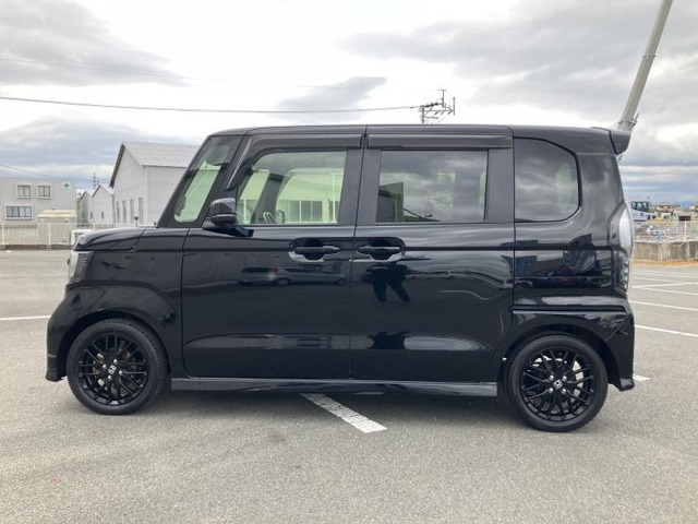 N-BOXカスタムL ターボ スタイルプラス ブラック