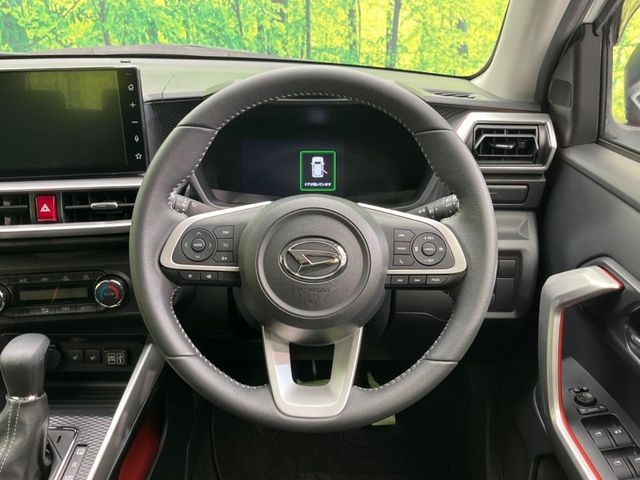 【ステアリングスイッチ】運転中、前方から目線をそらすことなく、オーディオ等の操作が可能な便利機能!安心&快適なドライブを演出してくれます♪