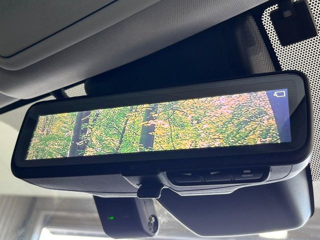 �y�f�W�^���C���i�[�~���[�z��Ȃ̑傫�ȉו��⓯��҂Ō�����m�F���Â炢���ł����S!�J�������B�e�����ԗ�����̉f�������[���~���[���ɕ\���B�N���A�Ȏ��E�ŏ󋵂̊m�F���\�ł�!