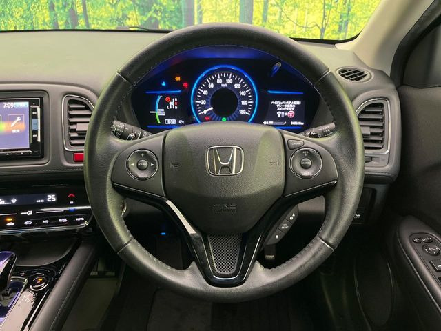 �y�����v�����X�e�A�����O�z�㎿�Ȋv���g�p���邱�ƂŁA��ɂ����������݂ƂĂ��^�]���₷���n���h���ł���