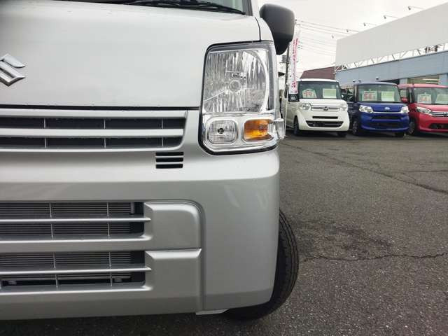 届出済未使用車〜高年式車、各メーカー取り揃えております!ぜひご来店ください♪従業員一同お待ちしております♪