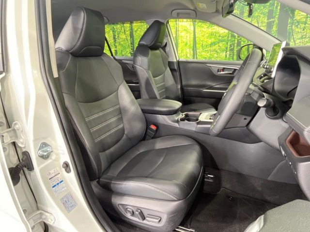 �y���烌�U�[�V�[�g�z����̂ӂ���肪�e�ՂŃ����e�i���X�����ȒP�ȁA�@�\���ɗD��鍇����v���̗p�����㎿�ȃV�[�g�ł��B����S�n���悭�A���������ӂ��S�n�ǂ��ԓ���Ԃ����o���Ă���܂��B