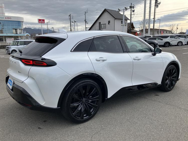 クラウンスポーツ2.5 Z E-Four 4WD