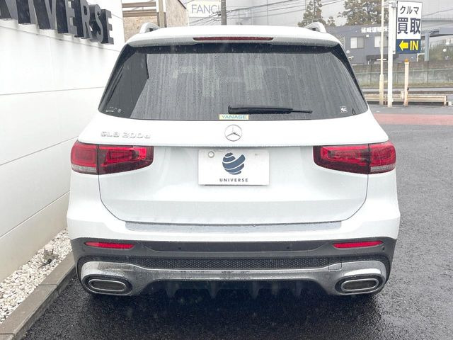 ●当店では第三者機関による車両品質鑑定を導入し、修復歴車を排除。鑑定書が発行されますので、ぱっと見ただけでは分からない箇所まで納得した上でご検討いただけます。※一部未実施の場合がございます。