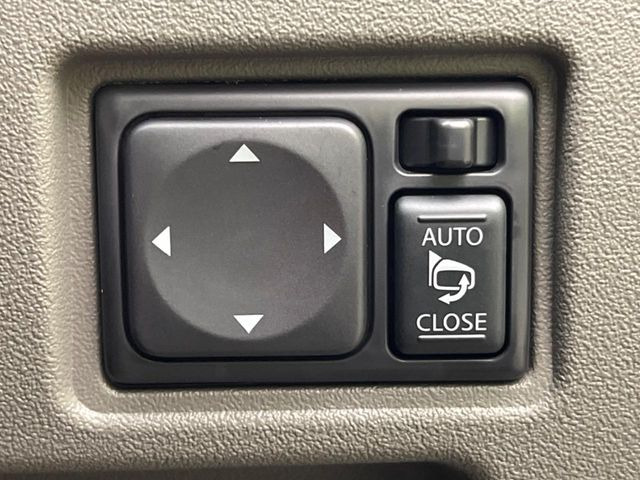 �y�d���i�[�~���[�z�T�C�h�~���[�͓d���i�[���ƂȂ��Ă���A�������ԏ�ł��L�Y�������X�N��}�����܂��B