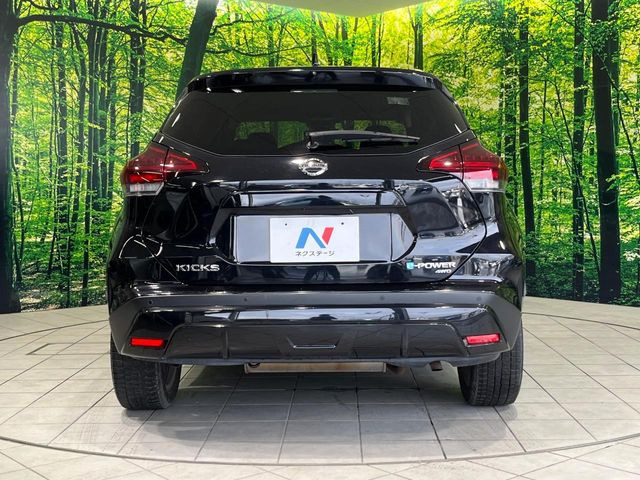 安心の最長10年・走行無制限保証(有償)をご用意。保証内容も充実はもちろん、無料点検&オイル交換や、年中無休の全国・24時間ロードサービスも付帯されておりますのでご安心下さい。