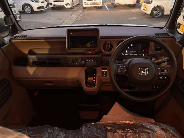 N-BOXジョイ モノトーン