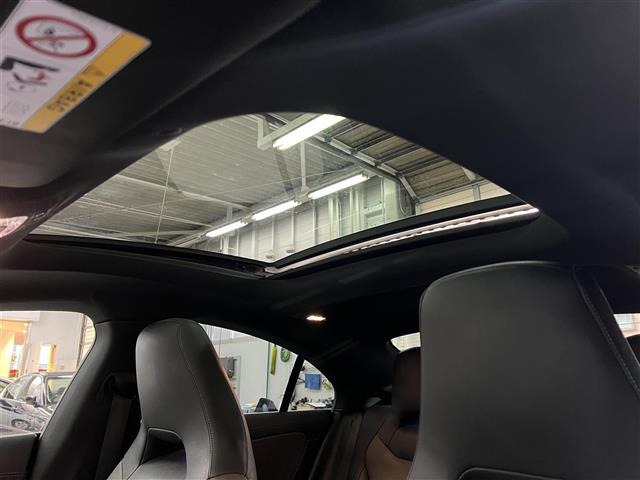 CLAクラスCLA200d AMGライン