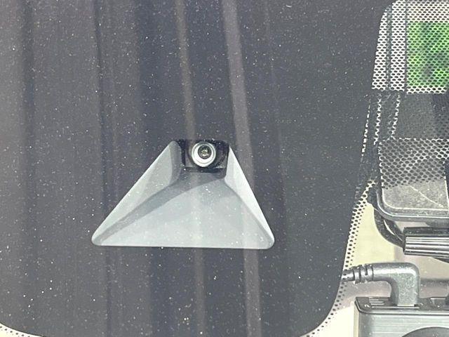 �y�O�He-Assist�z���s���ɑO���̎ԗ�����F�����A�Փ˂������Ȏ��͌x��ƃu���[�L�ŏՓˉ���Ɣ�Q�y�����A�V�X�g�B�����S�Ƀh���C�u�����y���݂��������܂��B