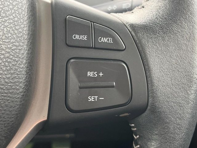 �y�N���[�Y�R���g���[���z�������H�����N���N���s�B�A�N�Z���𗣂��Ă���葬�x�ő��s���ł��A�������^�]���̕��S���y��!�����E�������ȒP�ȃX�C�b�`����Œ����ł��܂��B