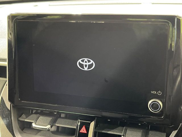 �y8�C���` �f�B�X�v���C�I�[�f�B�I�z���ʂ̃f�B�X�v���C��AppleCarPlay��AndroidAuto�����p�\�B�傫�ȉ�ʂŃX�}�z�i�r�A�v���������p���������܂���