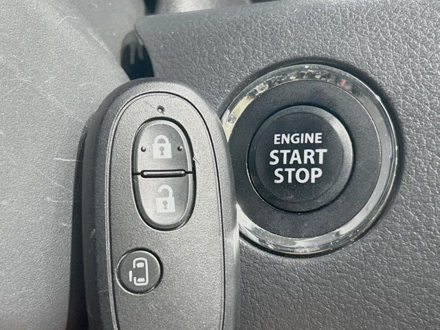 �y�L�[���X�X�^�[�g�V�X�e���z�J�o����|�P�b�g�ɓ��ꂽ�܂܂ł��h�A�̎{���E�������\�ȃX�}�[�g�L�[�𑕔��B�G���W���̃I���E�I�t�����J�M�����o���K�v����������Ƃ��Ă��֗��ł���