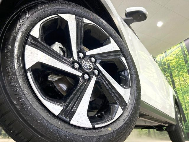 �y����17�C���`�A���~�z�C�[���z�O�ςɃ}�b�`���������A���~�z�C�[���𑕒����Ă���܂��B�e��ЊO�A���~�z�C�[����A�X�^�b�h���X�^�C�����戵�����Ă���܂��B���񂲑��k����������